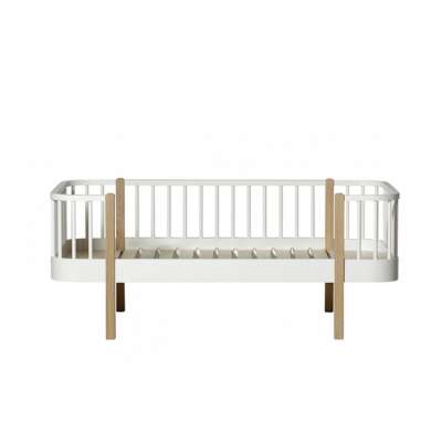 Modern Bedroom Furniture Solid Wood Bed Frame Teenager Furniture Children Bed Kids Bed Simple